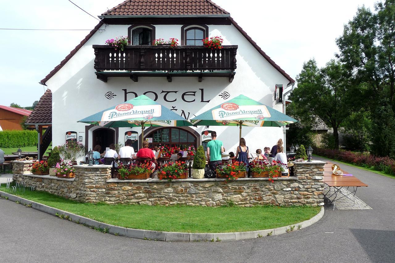 Hotel Jiricna Susice Exterior photo